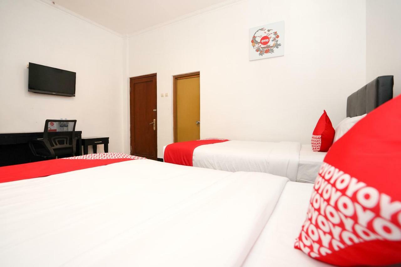 Oyo 969 Penginapan Darma I Surabaya Exterior foto